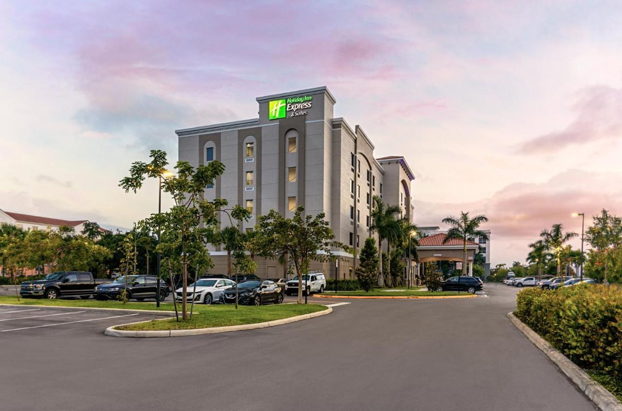 Holiday Inn Express & Suites - Miramar By Ihg 外观 照片