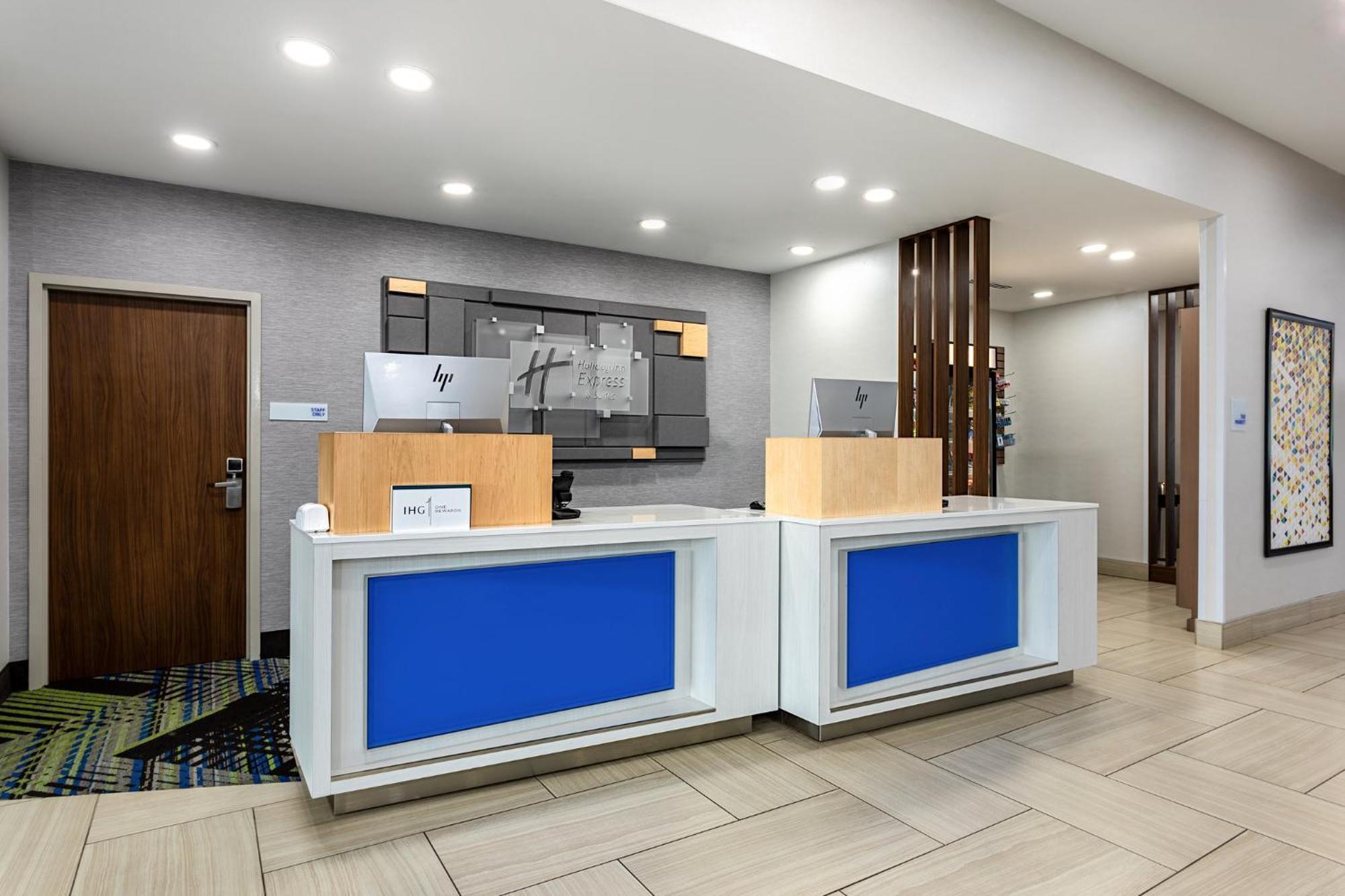 Holiday Inn Express & Suites - Miramar By Ihg 外观 照片